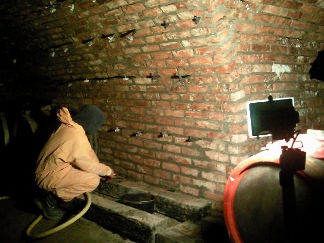 Polyuret�n, cement alap� injekt�l�ssal:
